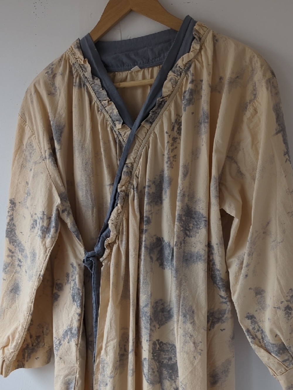 Lightweight Cotton Ruffle Robe Beige & Slate Blue Pattern Tie Front Large - Picture 2 of 15
